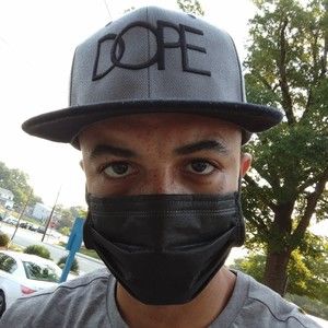 Meet your Posher, Louis